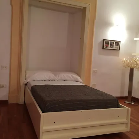 Anni Apartment Chiaia Naples Exterior photo